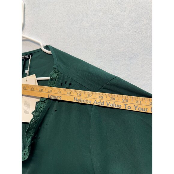 Bloomchic Womens Plus Size Button-Up Blouse Eyelet & Lace Trim Green Size 32 - Picture 7 of 12